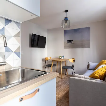 Apartment Relax In A Contemporary Designer