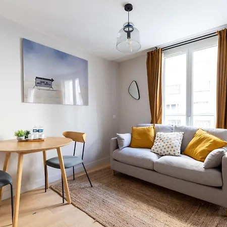 Apartment Relax In A Contemporary Designer *