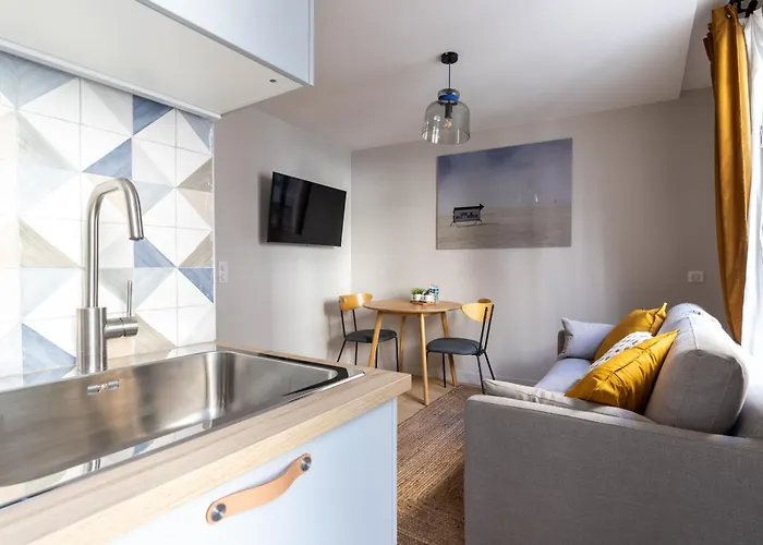 Daire Relax In A Contemporary Designer